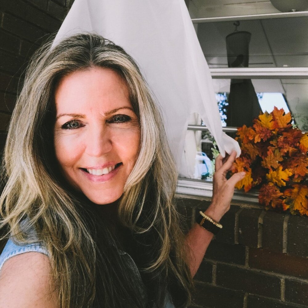 Meet your Posher, Carrie